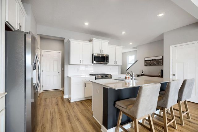 7337 183rd Street W, Lakeville, MN 55044