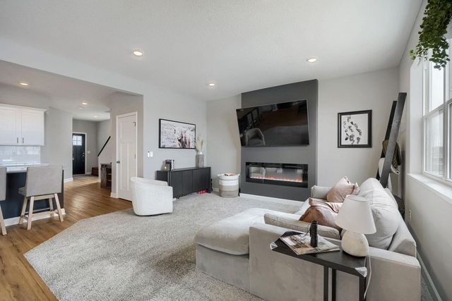 7337 183rd Street W, Lakeville, MN 55044