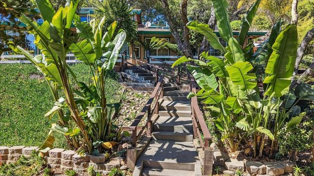 1222 Via Del Sol Road, Salinas, CA 93907