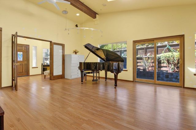 1222 Via Del Sol Road, Salinas, CA 93907