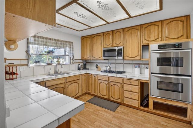 1222 Via Del Sol Road, Salinas, CA 93907