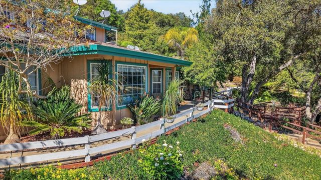 1222 Via Del Sol Road, Salinas, CA 93907