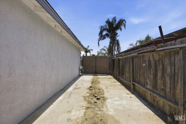 2508 Bernice Drive, Bakersfield, CA 93304