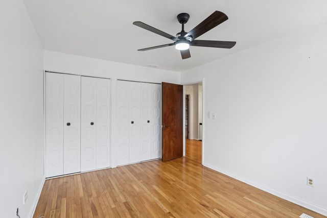 105 W Dover Drive, Mount Prospect, IL 60056
