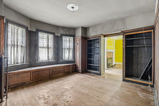 1479 Seminole Street, Detroit, MI 48214
