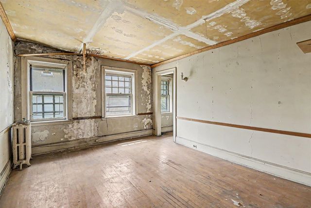 1479 Seminole Street, Detroit, MI 48214