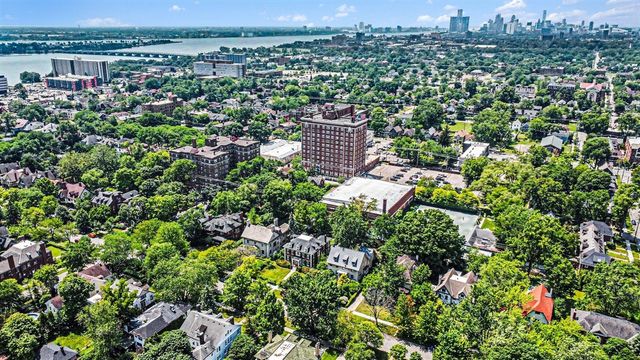 1479 Seminole Street, Detroit, MI 48214