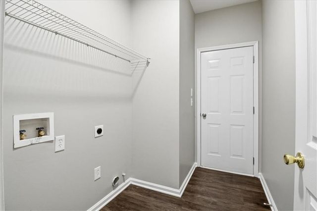 1029 Chatsworth Lane, Woodstock, GA 30189