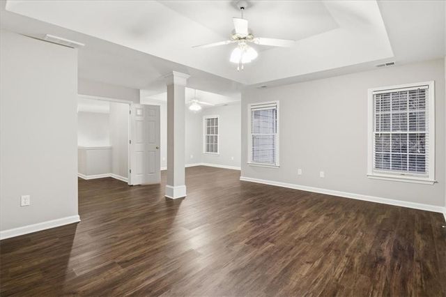 1029 Chatsworth Lane, Woodstock, GA 30189