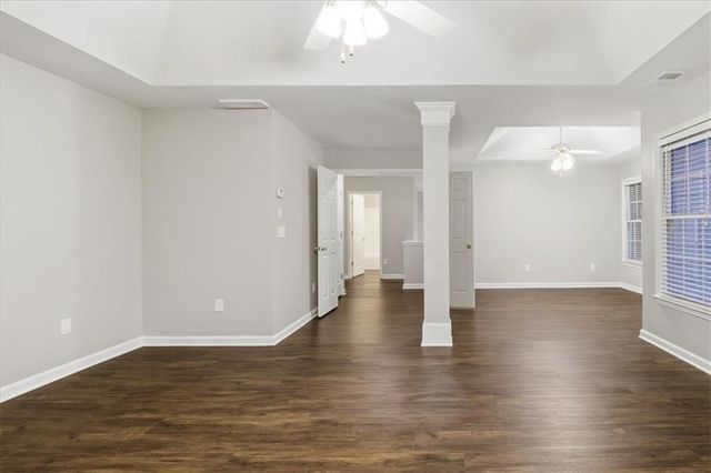 1029 Chatsworth Lane, Woodstock, GA 30189