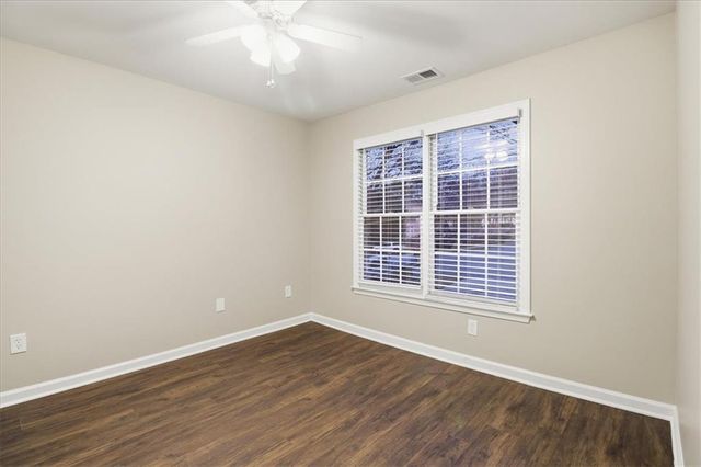 1029 Chatsworth Lane, Woodstock, GA 30189