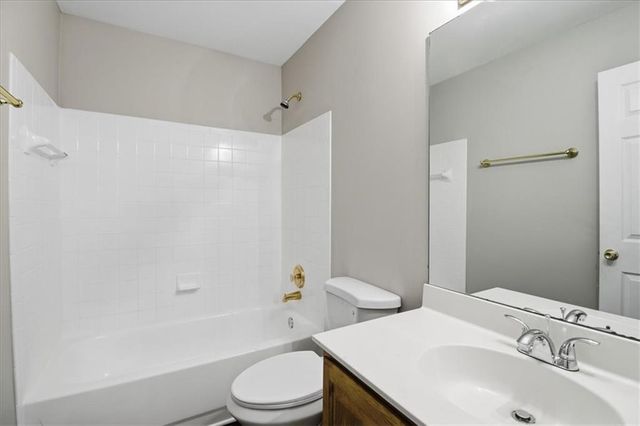 1029 Chatsworth Lane, Woodstock, GA 30189