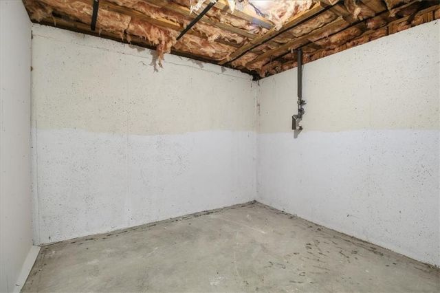 1029 Chatsworth Lane, Woodstock, GA 30189