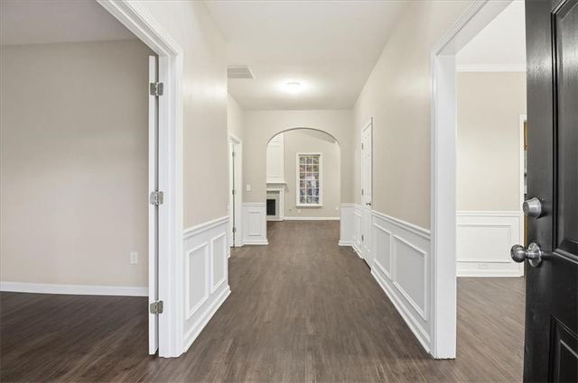 1029 Chatsworth Lane, Woodstock, GA 30189