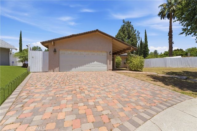 20853 Laurent Street, Chatsworth, CA 91311