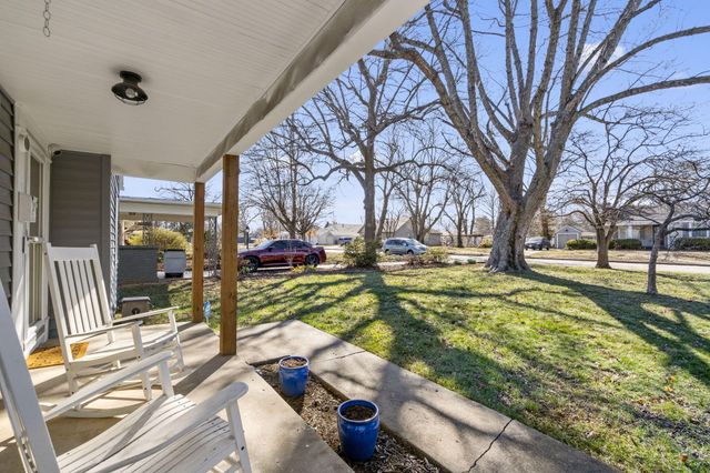1706 S Delaware Avenue, Springfield, MO 65804
