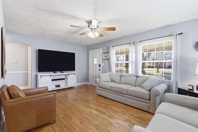 1706 S Delaware Avenue, Springfield, MO 65804