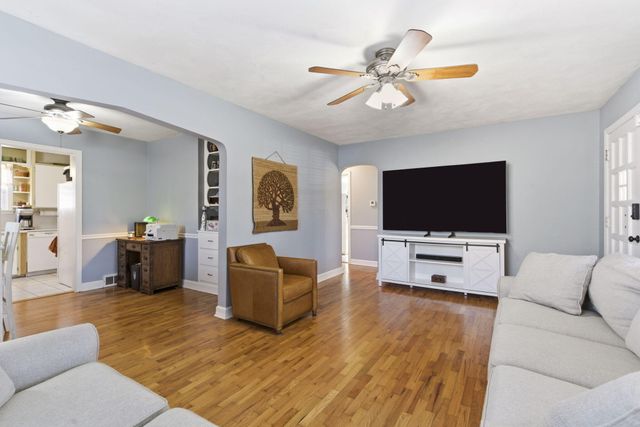 1706 S Delaware Avenue, Springfield, MO 65804