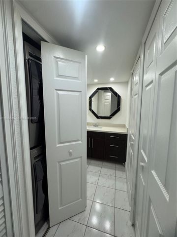 1221 SW 122nd Ave 104, Miami, FL 33184