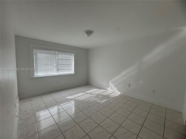 1221 SW 122nd Ave 104, Miami, FL 33184