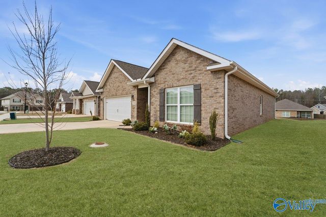 27405 Mckenna Drive, Athens, AL 35613