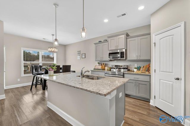 27405 Mckenna Drive, Athens, AL 35613