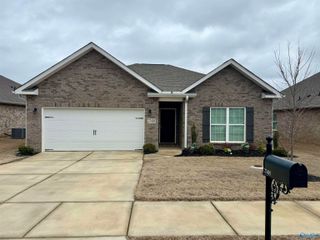 27405 Mckenna Drive, Athens, AL 35613