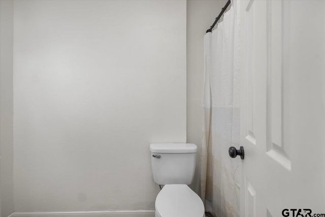 2428 Mckenzie Dr., Tyler, TX 75701