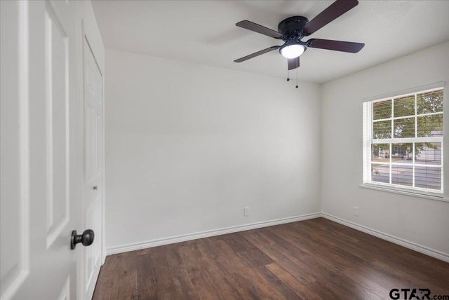 2428 Mckenzie Dr., Tyler, TX 75701