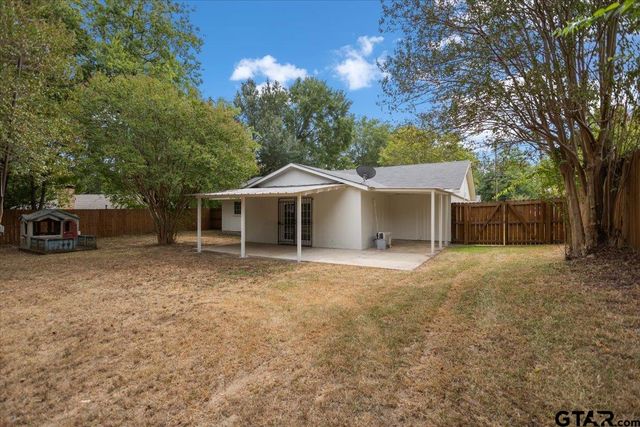 2428 Mckenzie Dr., Tyler, TX 75701