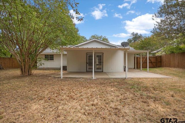 2428 Mckenzie Dr., Tyler, TX 75701
