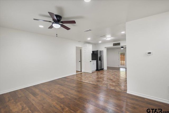 2428 Mckenzie Dr., Tyler, TX 75701
