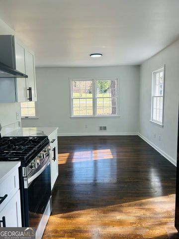 2344 Hollyridge Dr SW, Marietta, GA 30060