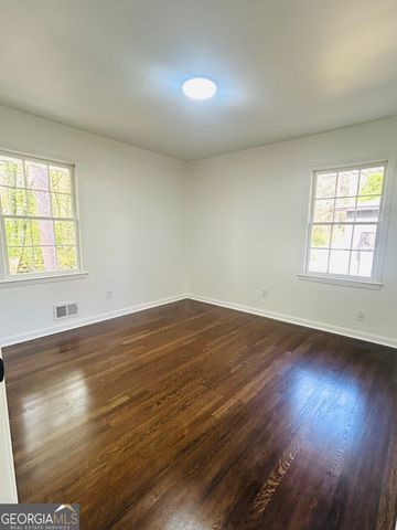 2344 Hollyridge Dr SW, Marietta, GA 30060