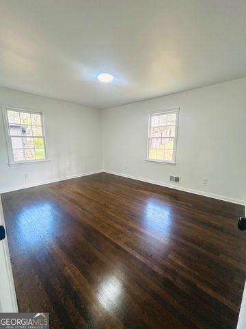 2344 Hollyridge Dr SW, Marietta, GA 30060