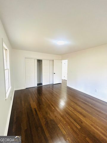 2344 Hollyridge Dr SW, Marietta, GA 30060