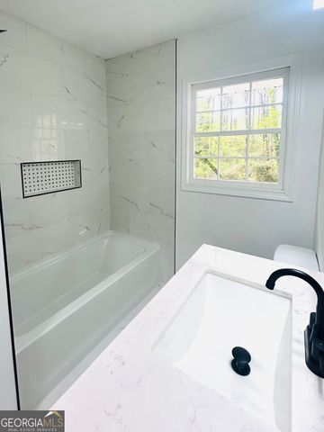 2344 Hollyridge Dr SW, Marietta, GA 30060