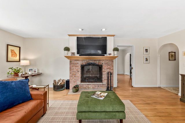 17740 Lisa LANE, Brookfield, WI 53045