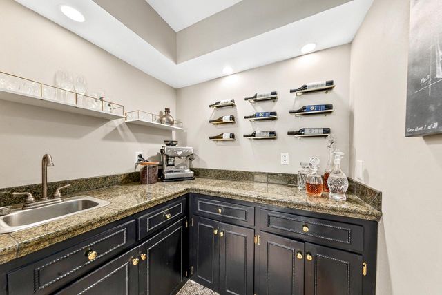 17740 Lisa LANE, Brookfield, WI 53045