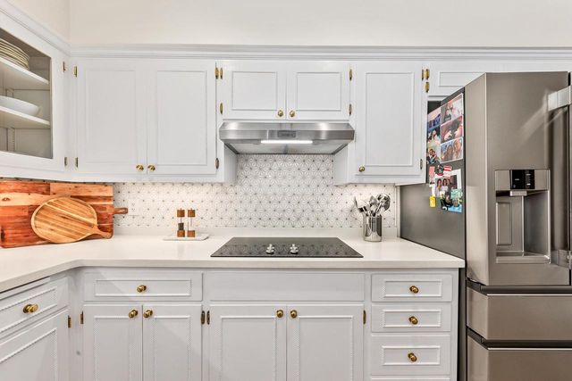 17740 Lisa LANE, Brookfield, WI 53045