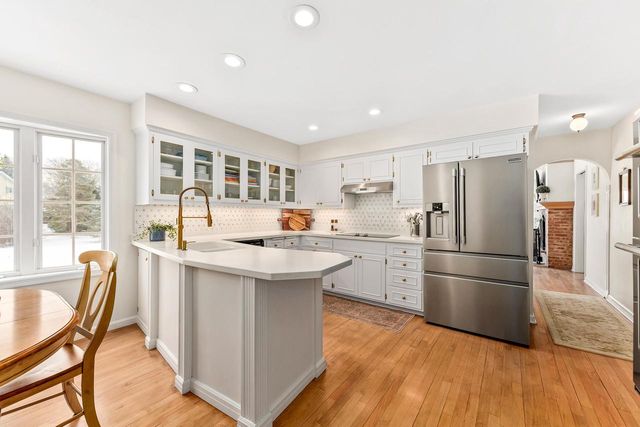 17740 Lisa LANE, Brookfield, WI 53045