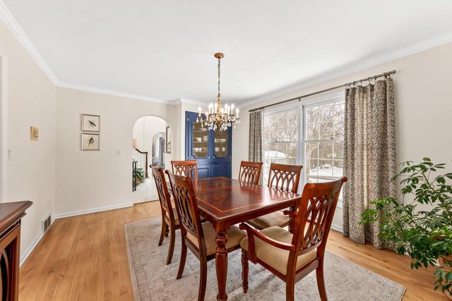 17740 Lisa LANE, Brookfield, WI 53045