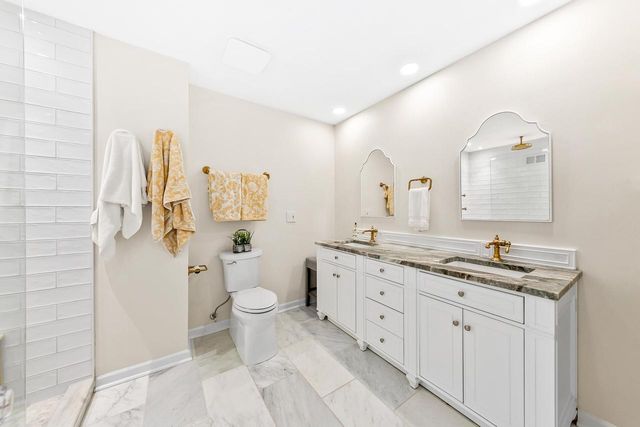 17740 Lisa LANE, Brookfield, WI 53045