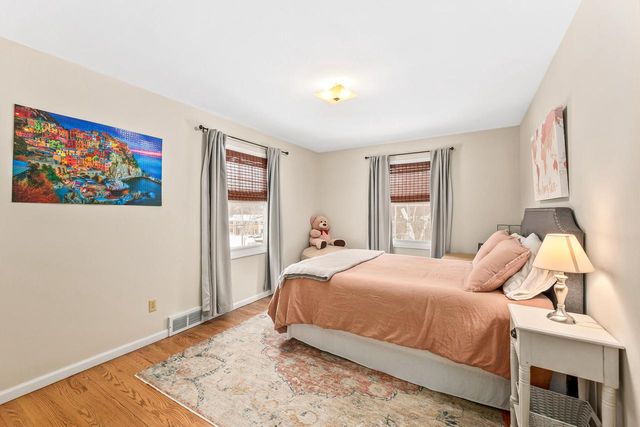 17740 Lisa LANE, Brookfield, WI 53045