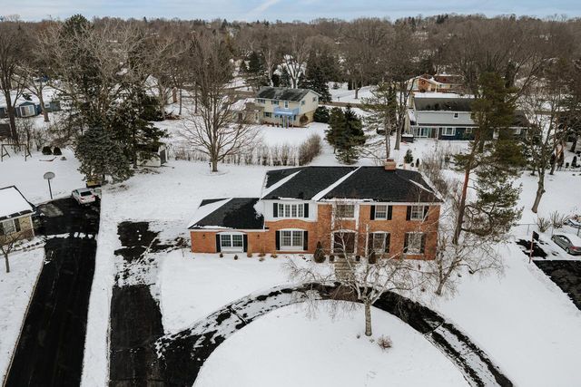 17740 Lisa LANE, Brookfield, WI 53045