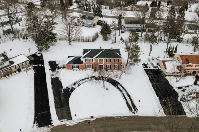 17740 Lisa LANE, Brookfield, WI 53045