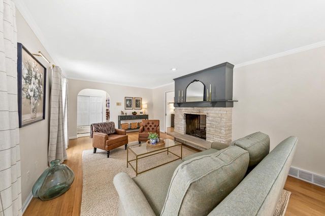 17740 Lisa LANE, Brookfield, WI 53045