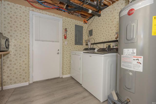 4200 Saddlebrooke Lane, Evansville, IN 47715