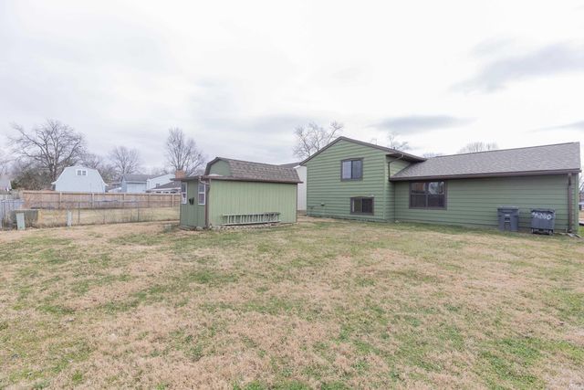 4200 Saddlebrooke Lane, Evansville, IN 47715