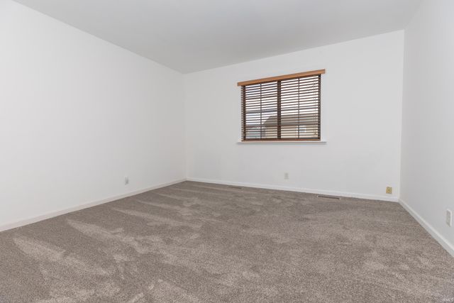 4200 Saddlebrooke Lane, Evansville, IN 47715